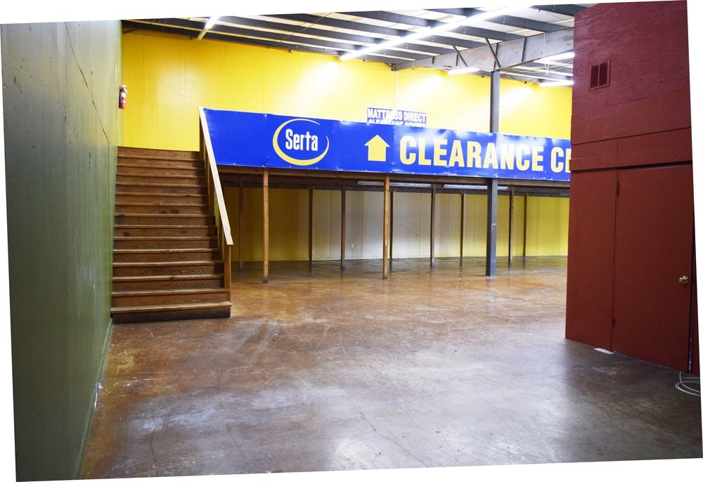 Retail For Lease: 5880 Siegen Ln, Baton Rouge, LA 70809